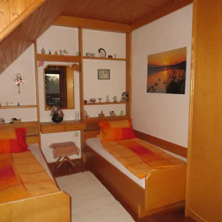 Séjour chez l'habitant Gastehaus Karba Panoramablick In Thermenregion Hatzendorf